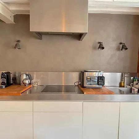 Charlot L Apartman Párizs