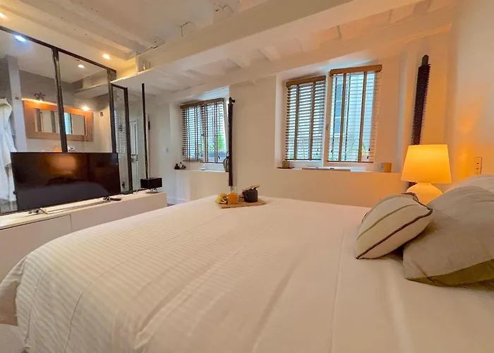 Charlot L Apartament Paryż