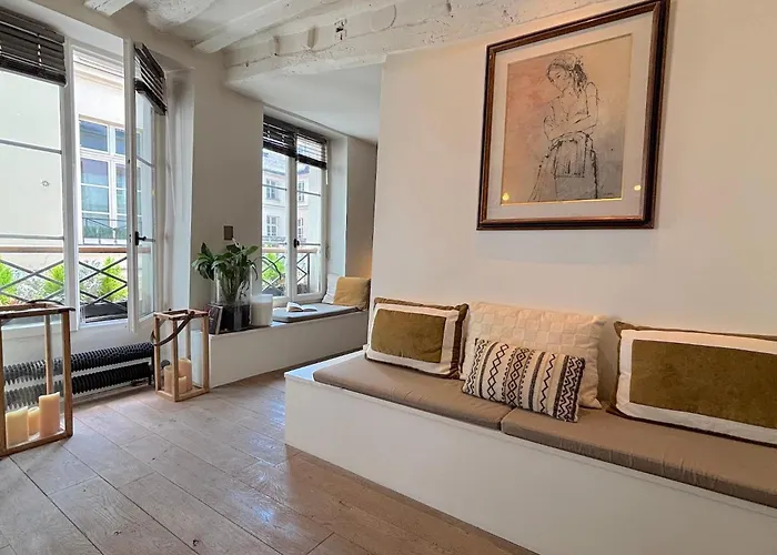 Charlot L Apartament