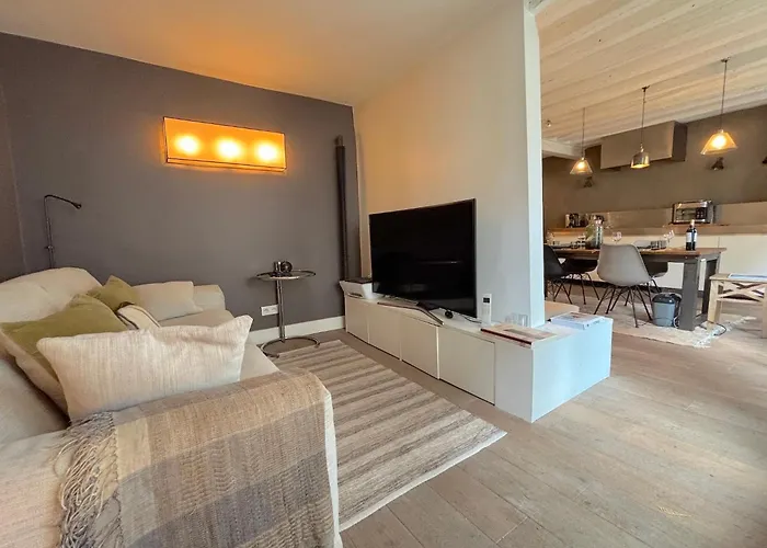 Apartament Charlot L *